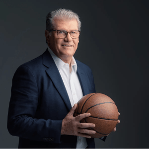 Geno Auriemma Teaches Leading Winning Teams